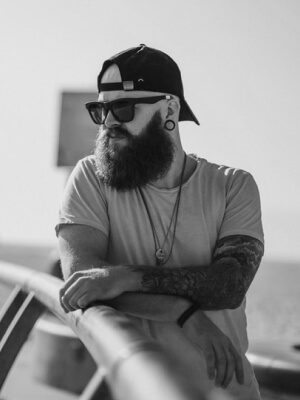 custom bike builder story team 1